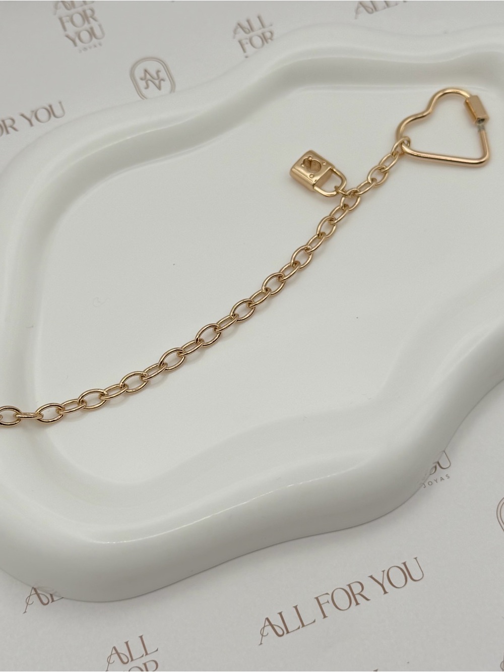 NWT "Unlock the Love" Gold Plated Heart Lock Bracelet | 6.5" Romantic Charm